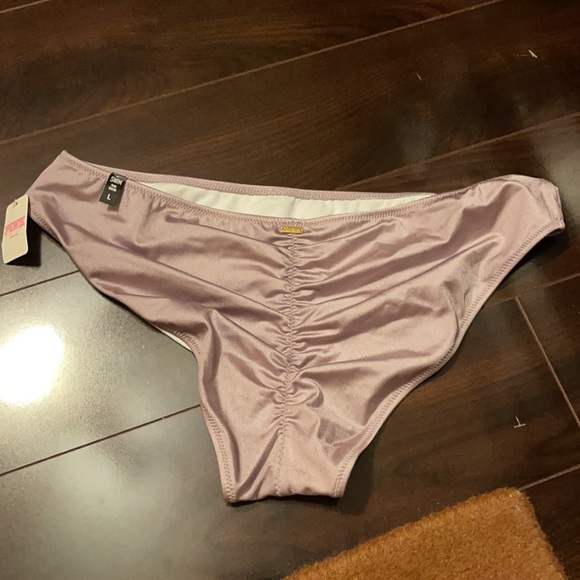 Cheeky Bikini bottom - Picture 2 of 4